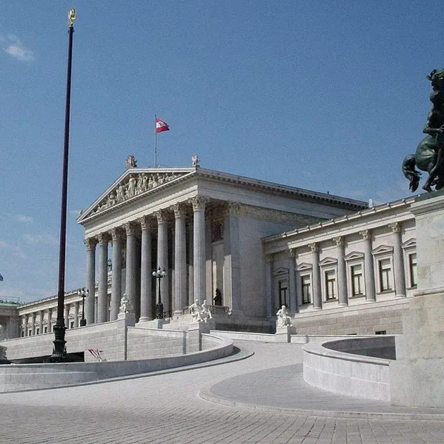 Austria Parliament Building via wiki e1851e74c922db71c3e9bd7b96deaee8